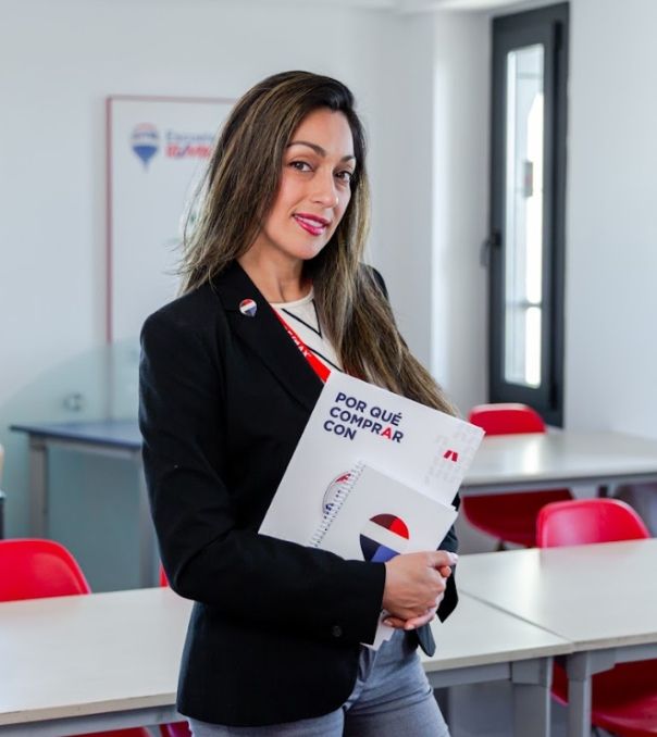Adriana Rodríguez, agente asociada de RE/MAX Kompas